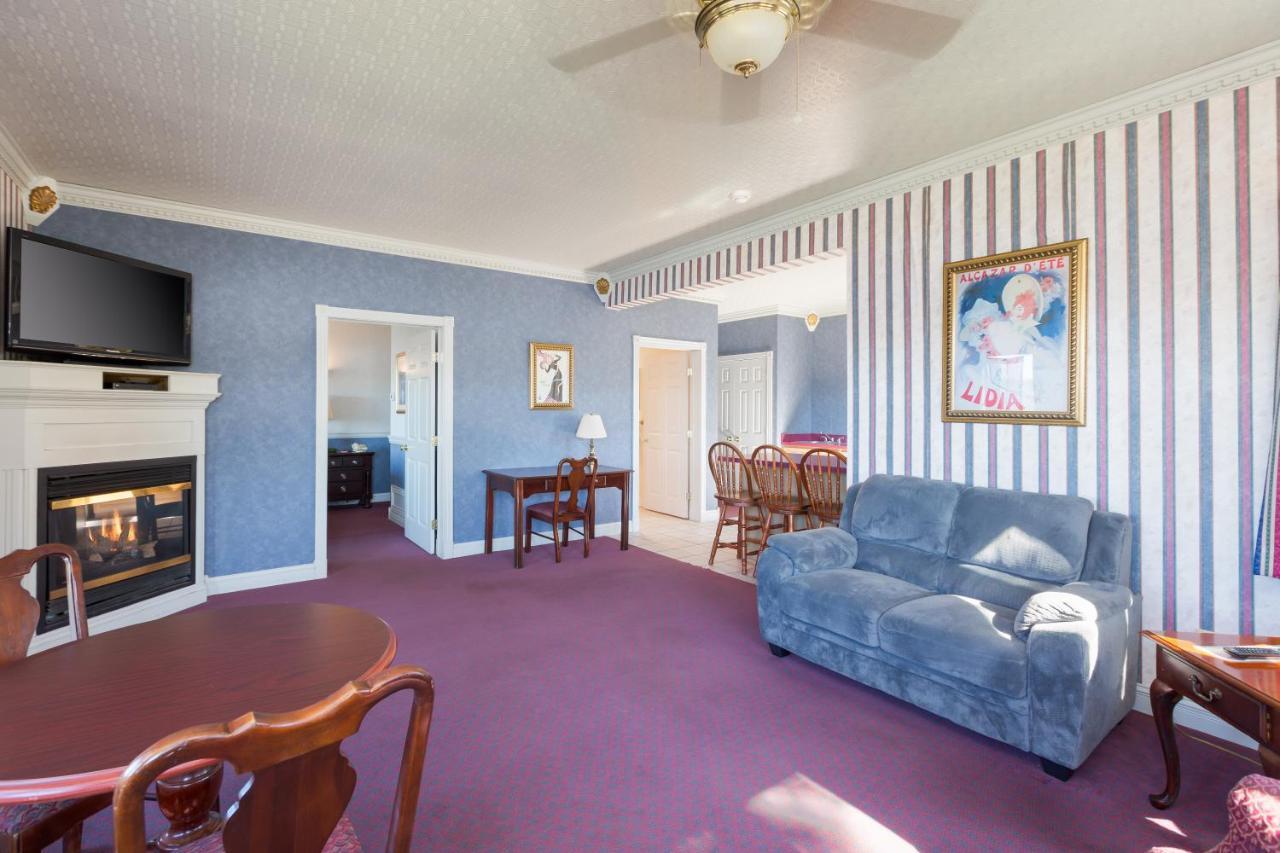 The Blue Heron Inn La Porte Extérieur photo